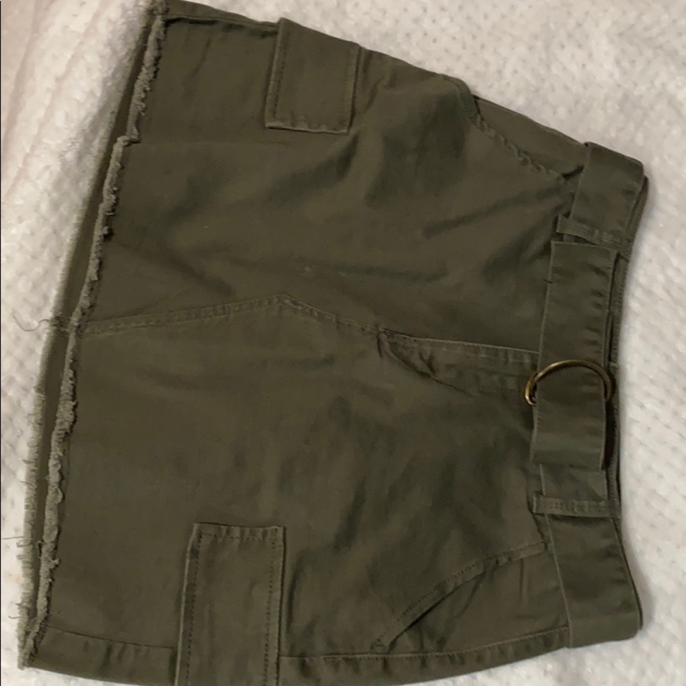 Mudd camo green skirt